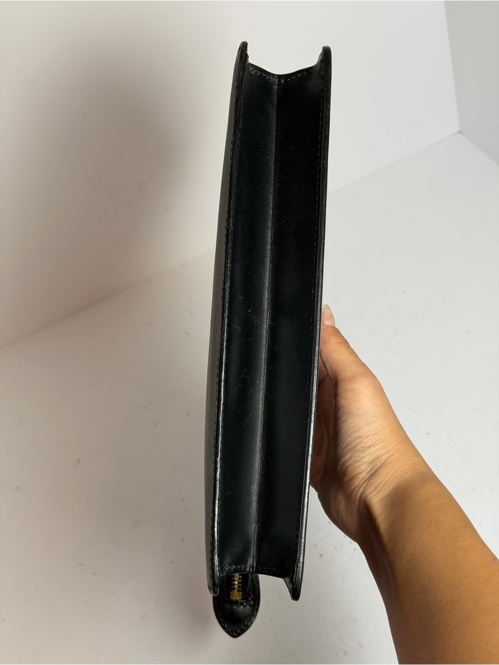 Louis Vuitton Epi Black Leather Pochette Homme Clutch Bag - Picture 8 of 11